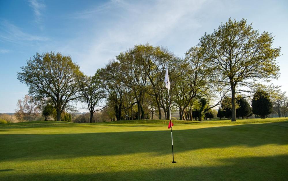 Sedlescombe Golf Hotel Екстер'єр фото